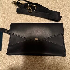 Portland Leather Envelope Convertible Crossbody
